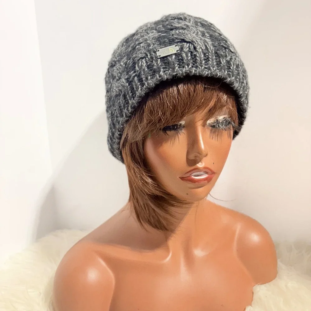 The North Face Cable Knit Beanie Gray Wool Blend Fleece Lined Winter Hat